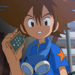 Tai Kamiya segurando um dispositivo em Digimon Adventure.
