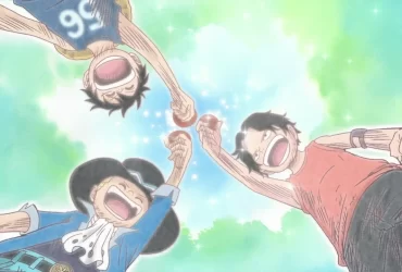 Luffy, Ace e Sabo crianças, sorrindo e erguendo copos juntos em um brinde de amizade.