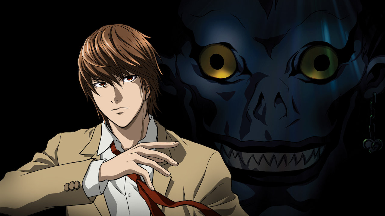 Light Yagami de terno bege ajustando a gravata com Ryuk, o Shinigami, ao fundo com olhos amarelos brilhantes e sorriso sinistro