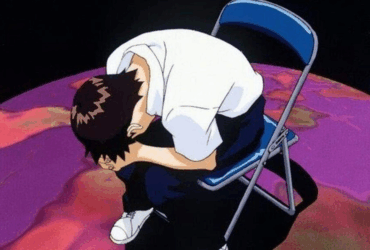 Shinji Ikari de Evangelion sentado curvado em cadeira demonstrando depressão trauma e isolamento emocional