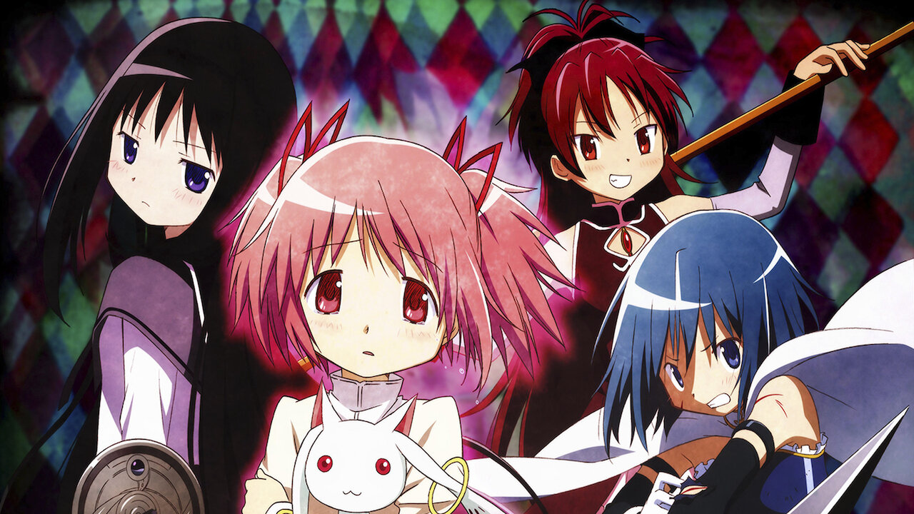 Personagens principais de Puella Magi Madoka Magica em composição que contrasta design fofo das magical girls com fundo geométrico sombrio, representando a mudança de tom narrativa do anime