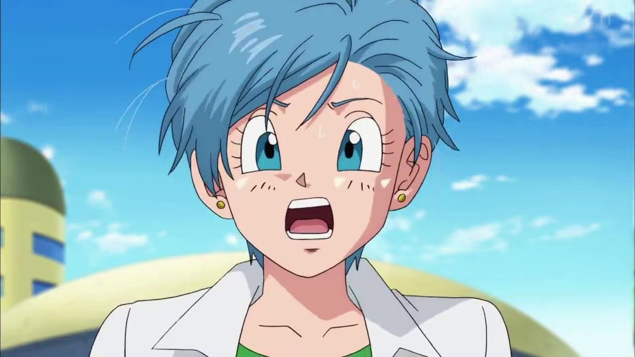 Bulma de Dragon Ball em cena clássica do anime, personagem feminina que revolucionou os animes ao ser cientista e protagonista da jornada antes mesmo de Goku