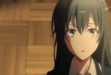 Garota de anime com cabelo longo e olhar contemplativo em cena que representa solidão emocional e desconexão, com iluminação quente ao fundo criando contraste com a expressão melancólica da personagem