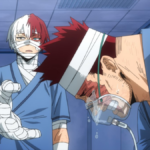 Montagem de cenas de My Hero Academia mostrando Endeavor em momentos emocionais e vulneráveis, incluindo cenas de choro e interações com seu filho Shouto Todoroki, representando seu difícil arco de redenção
