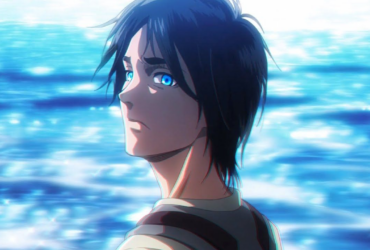 Eren Yeager (Attack on Titan) de perfil, com cabelo escuro e olhos azuis, olhando para o horizonte com expressão séria, com o mar azul desfocado ao fundo.