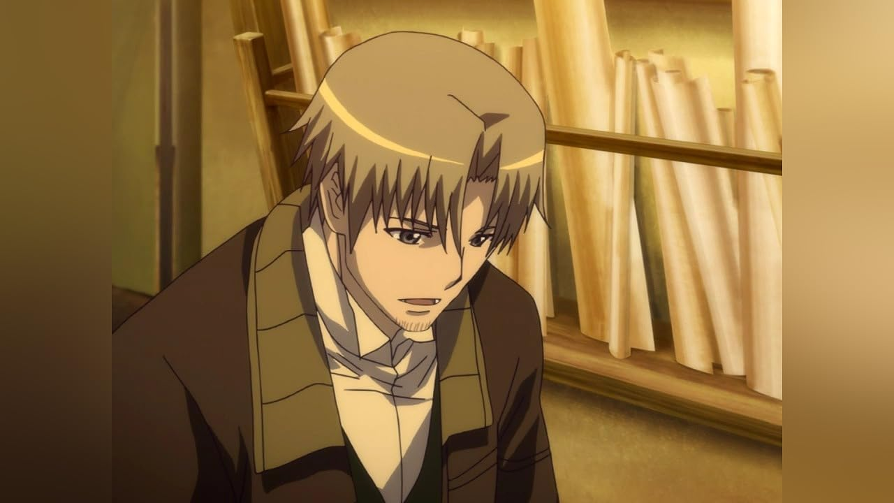 Personagem masculino de anime em um interior com prateleiras e rolos de pergaminho ao fundo, olhando para baixo com expressão séria, como se estivesse pensando em uma negociação, em uma cena de Spice and Wolf.