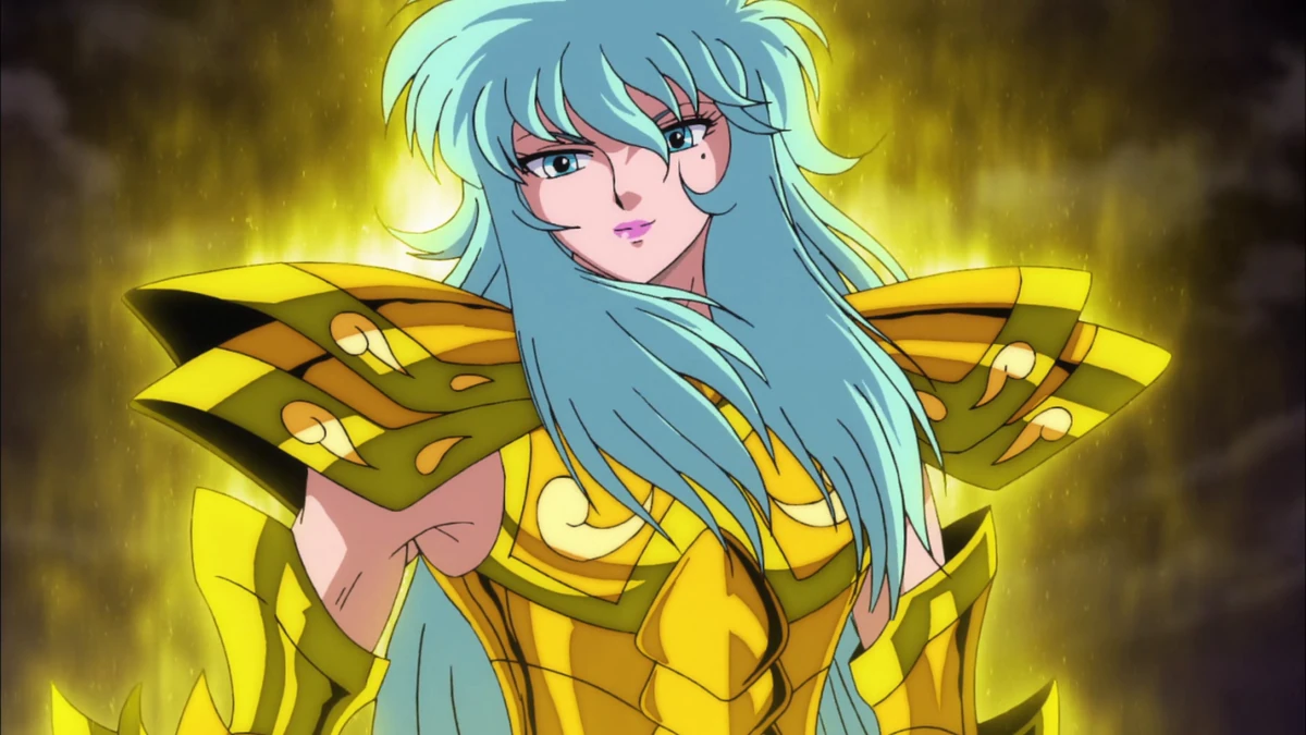 Afrodite de Peixes, de Saint Seiya, com cabelo longo azul-claro e armadura dourada, olhando com expressão serena enquanto um brilho dourado intenso envolve o fundo.