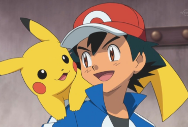 Pikachu, o mascote de Pokémon, ao lado de Ash Ketchum, com expressão determinada, representando a parceria e a amizade no universo da franquia.