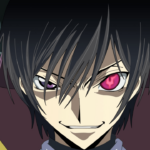 Close no rosto de Lelouch Lamperouge, de Code Geass, com um olho brilhando em tom rosa/roxo e um sorriso confiante, em um fundo escuro que reforça o clima de tensão e controle.