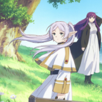 Ilustração em estilo anime de uma elfa de cabelos prateados (Frieren) em primeiro plano, com um manto branco, em um campo verde sob uma grande árvore. Ao fundo, duas pessoas acompanham o caminho e há um castelo distante sob um céu azul.