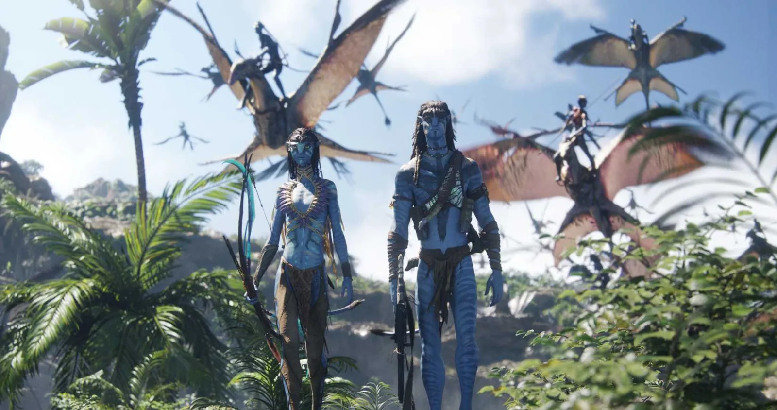 Cenas de Avatar Fire and Ash mostrando Jake e Neytiri em ação