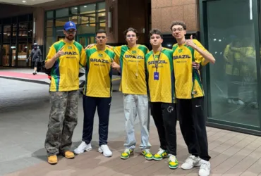 Equipe brasileira campeã do PUBG Nations Cup 2026 celebrando título mundial