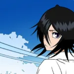 Ilustração em estilo anime de Rukia Kuchiki, de Bleach, com cabelo preto curto e olhar sério, virada de lado como se estivesse olhando para trás; ao fundo, um céu azul com nuvens e faixas claras que cruzam a imagem.
