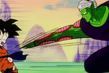 Piccolo observando Gohan criança durante um treinamento intenso em Dragon Ball Z, em um cenário isolado e hostil, simbolizando a linha delicada entre preparação, pressão e violência “educativa” nas histórias de anime.