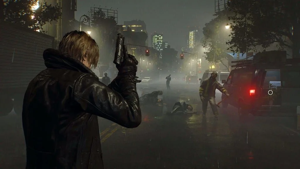 Leon Kennedy em cena de Resident Evil em ambiente sombrio