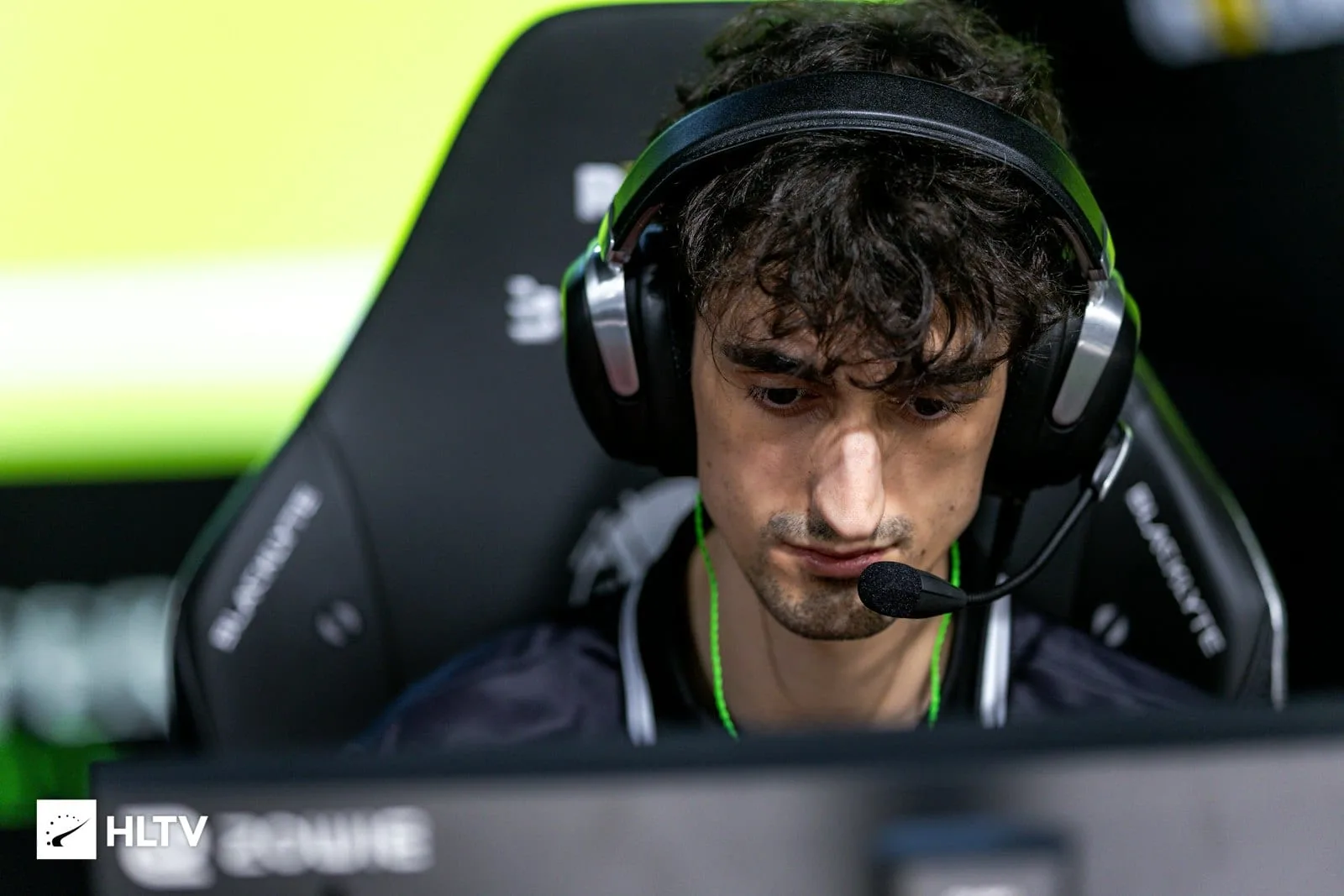 Michel ewjerkz Pinto em ação pelo Ninjas in Pyjamas