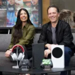 Asha Sharma, CEO da Xbox, falando em evento