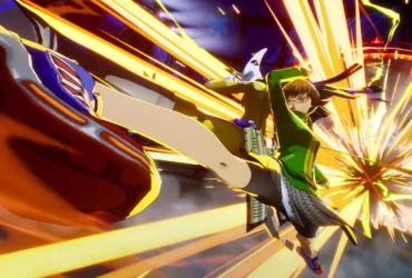 Chie Satonaka em Persona 4 Revival mostrando sua aparência e combate com Persona Tomoe