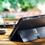 Consoles Nintendo Switch OLED exibidos