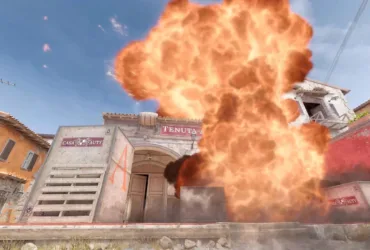 Explosão da bomba em Counter-Strike 2 dispersando fumaça