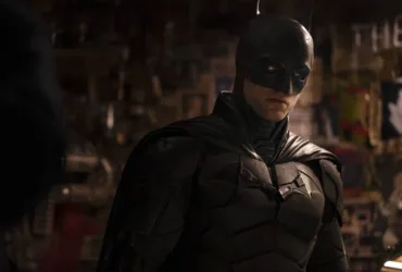 Robert Pattinson como Batman em cena oficial de The Batman Part 2
