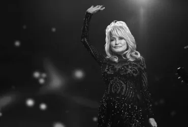 Dolly Parton morre aos 80 anos; cantora country deixa legado que atravessou gerações