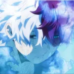 Shoto Todoroki, personagem de My Hero Academia, aparece ferido e exausto em meio a fumaça e luz azulada após enfrentar Dabi. O rosto está sério, com marcas de batalha, enquanto o contraste entre gelo, sombras e brilho frio transmite conflito familiar, trauma e determinação.